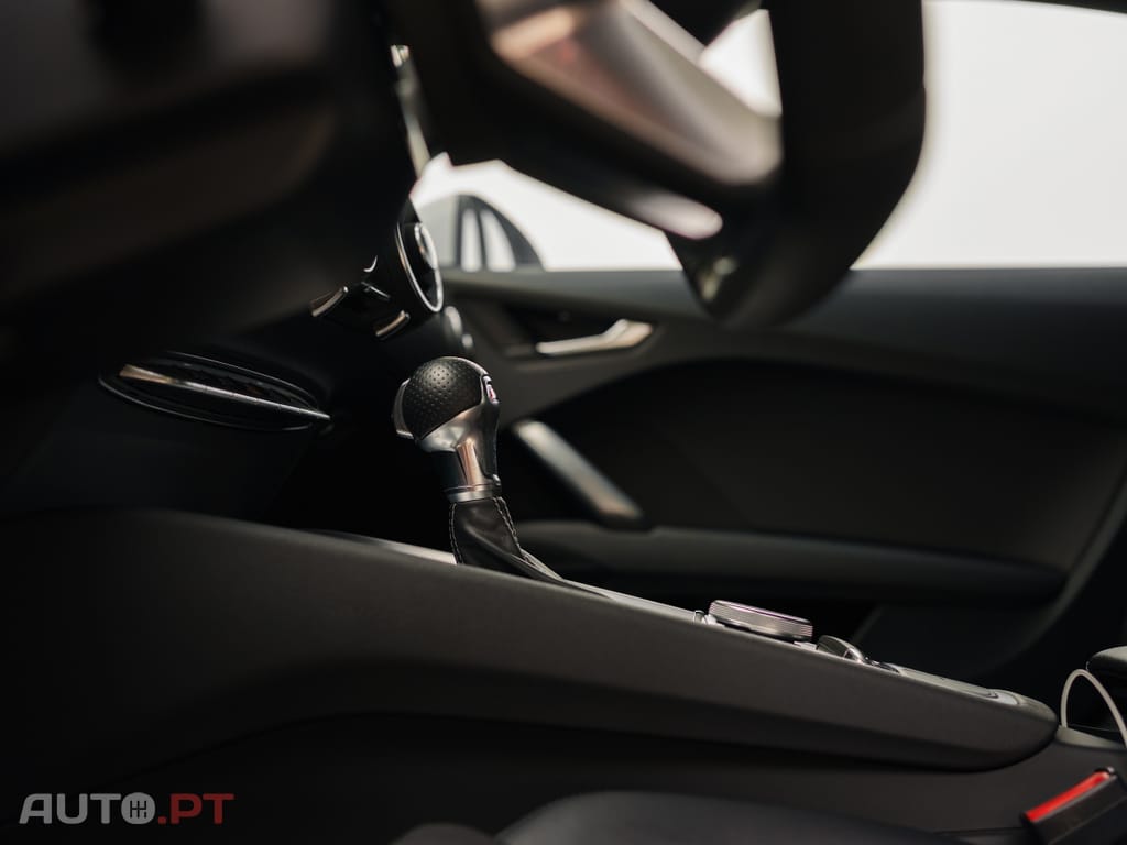 Audi TT QUATTRO