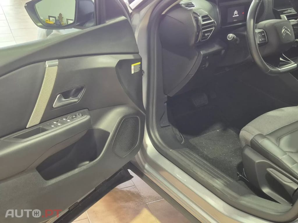 Citroen C4 1.5 BlueHDi Shine Pack EAT8