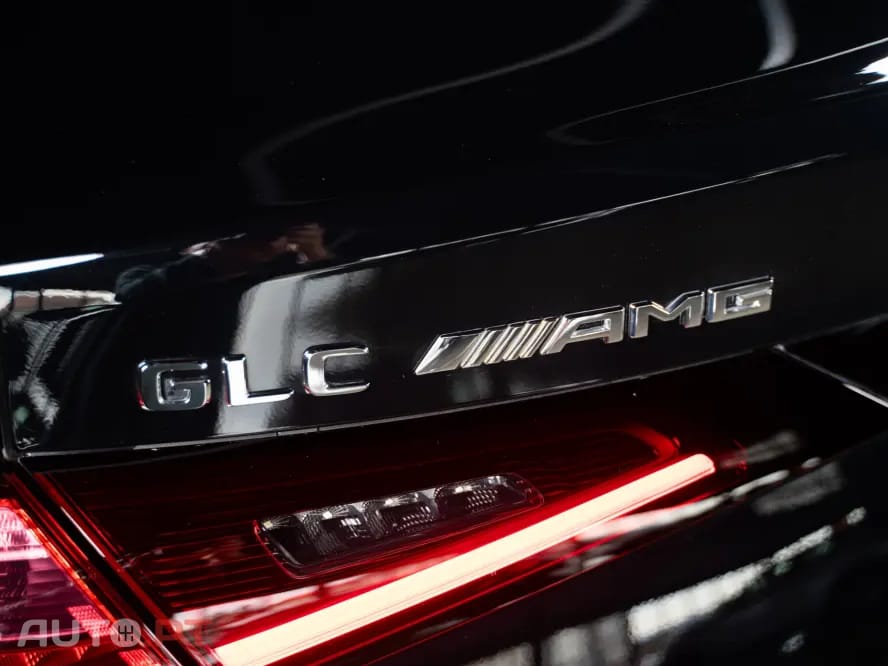 Mercedes-Benz GLC 300 de Coupe 4Matic 9G-TRONIC AMG Line Advanced