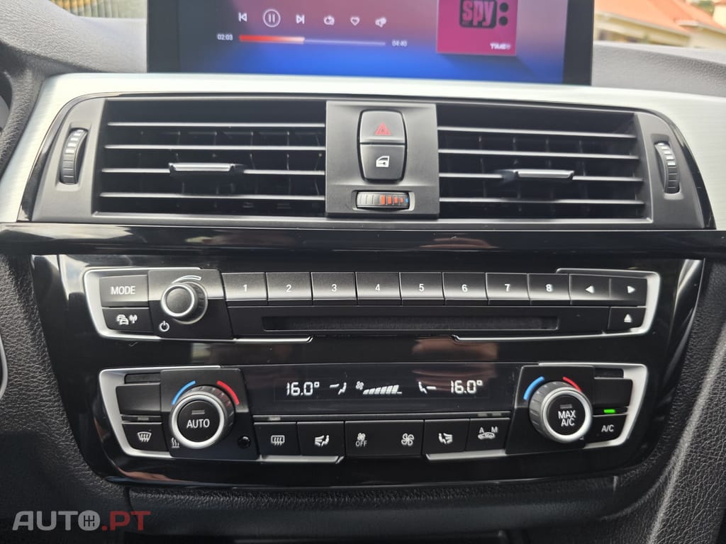 BMW 318 d Line Luxury Auto