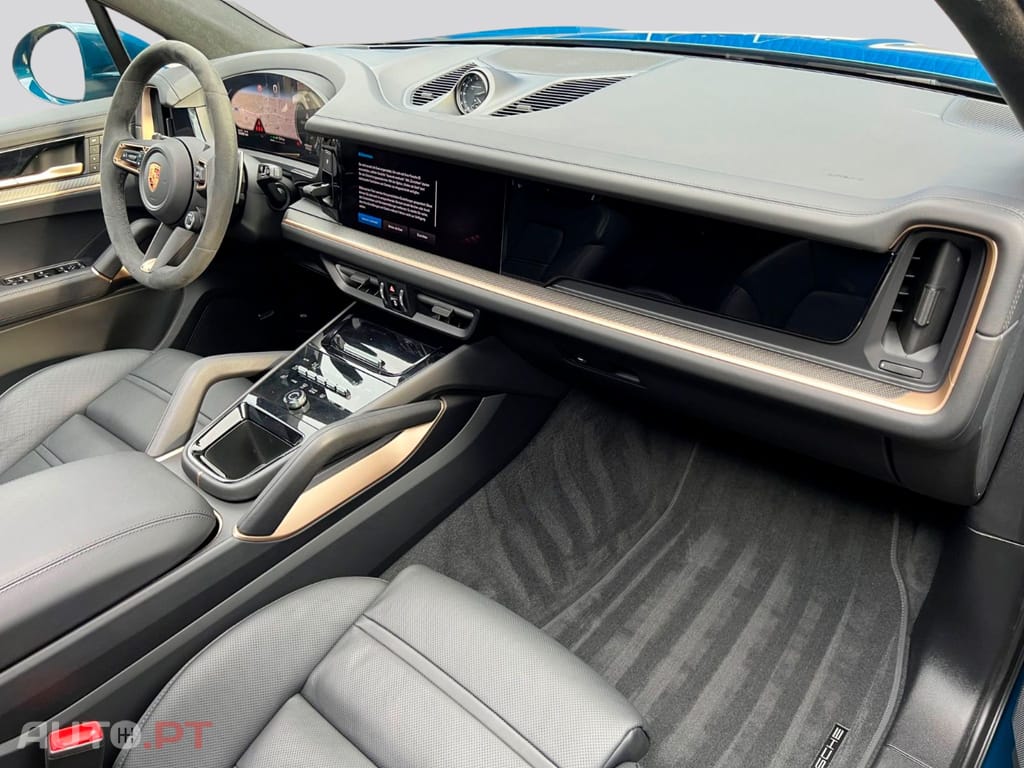 Porsche Cayenne I.V.A DEDUTIVEL E-Hyb
