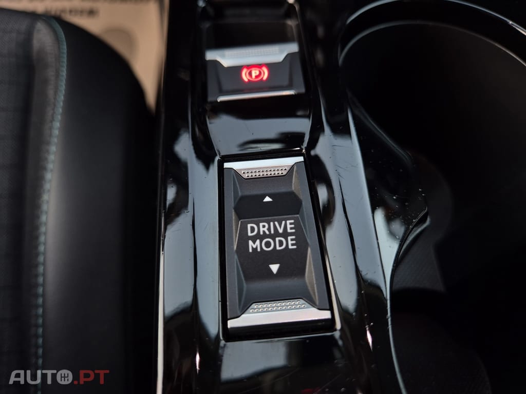 Peugeot 2008 1.2 PureTech Allure Pack