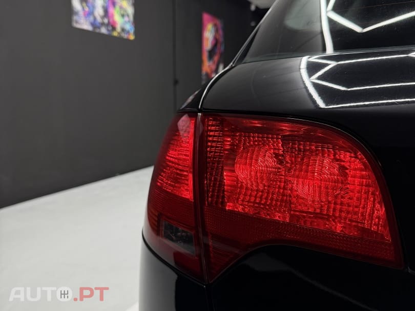 Audi A4 Avant 2.0 TDI S-line