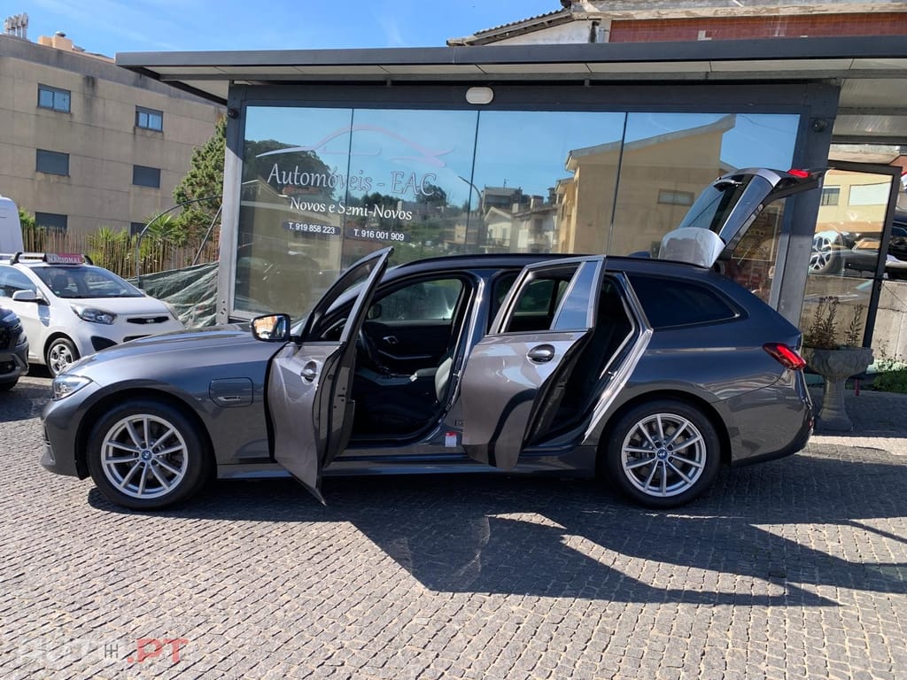 BMW 320 e Touring Line Luxury Auto