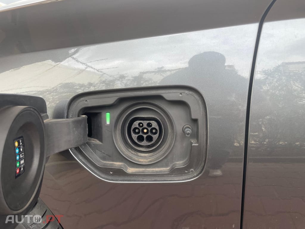 BMW 330 e iPerformance Advantage