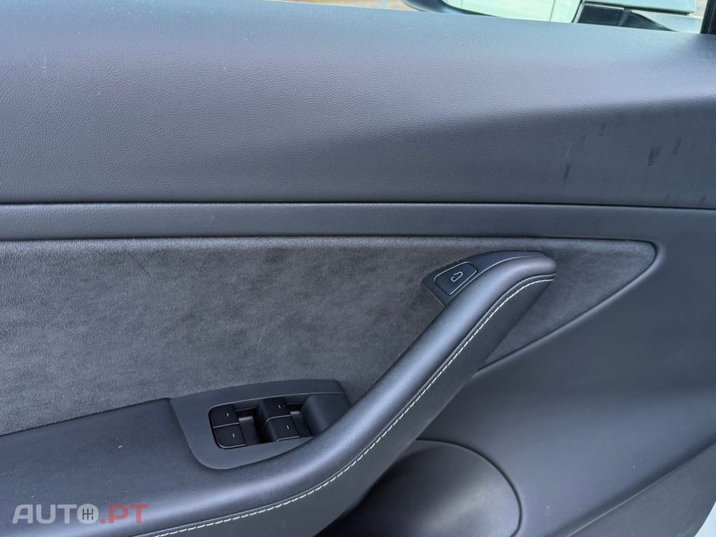 Tesla Model 3 Long-Range Dual Motor AWD