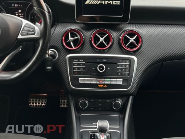 Mercedes-Benz A 45 AMG 4Matic Speedshift 7G-DCT