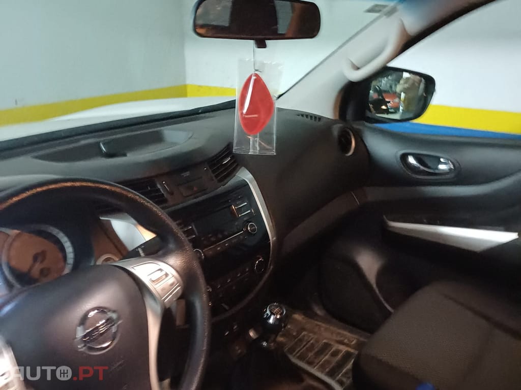Nissan Navara 2.3