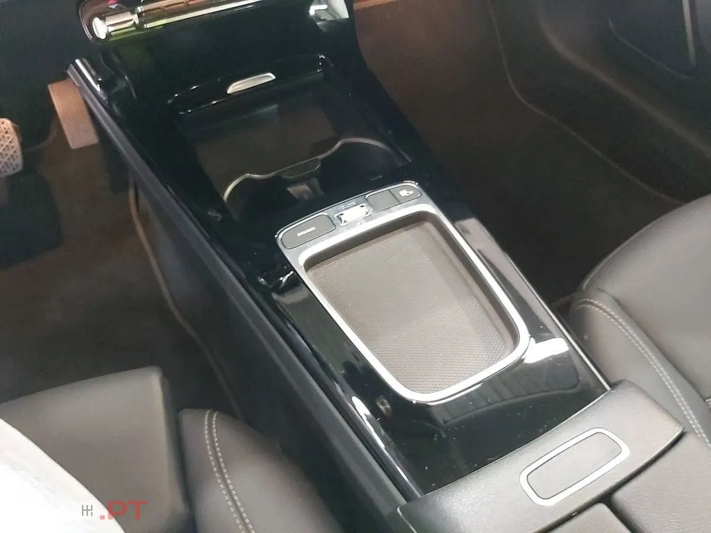 Mercedes-Benz A 250 e