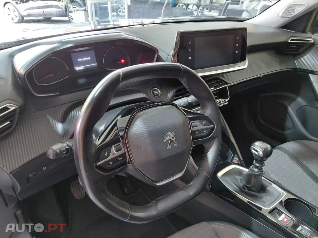 Peugeot 2008 1.2 PureTech Allure Pack