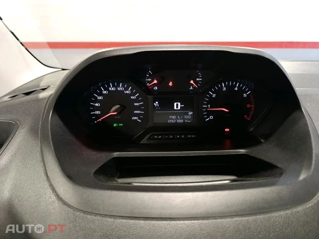 Peugeot Partner Premium Longa