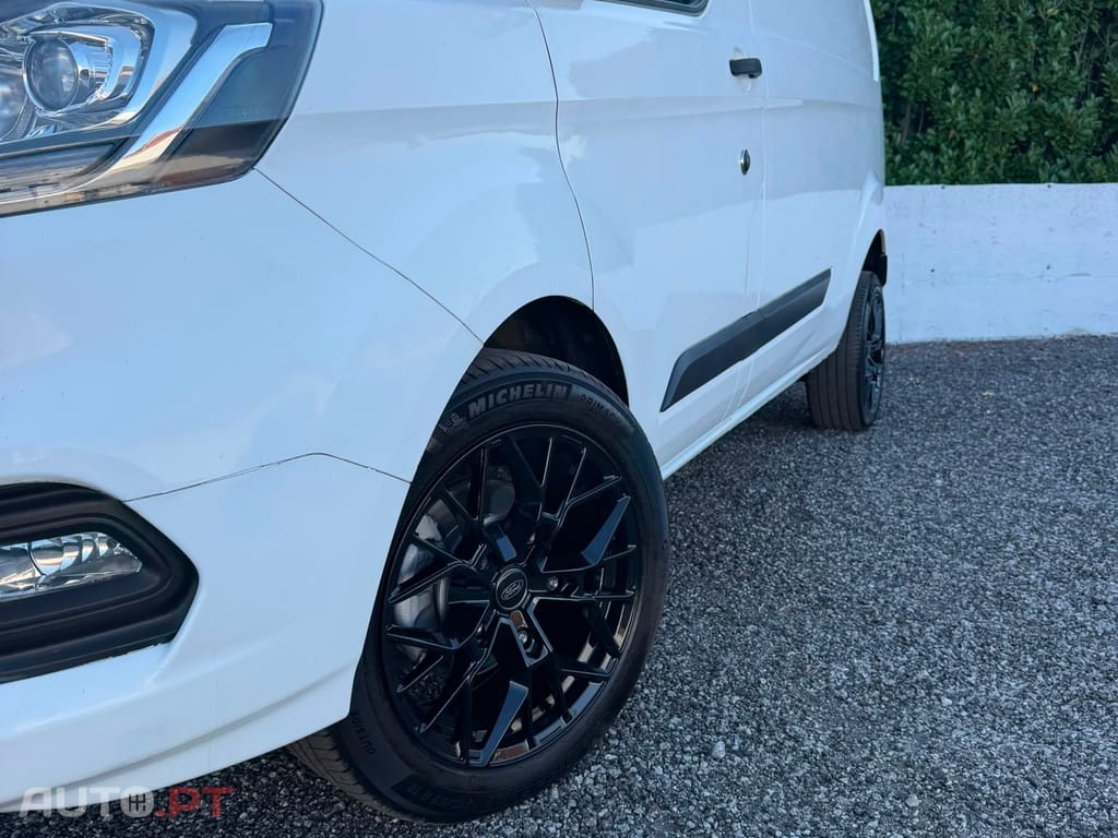 Ford Transit Custom LONGA