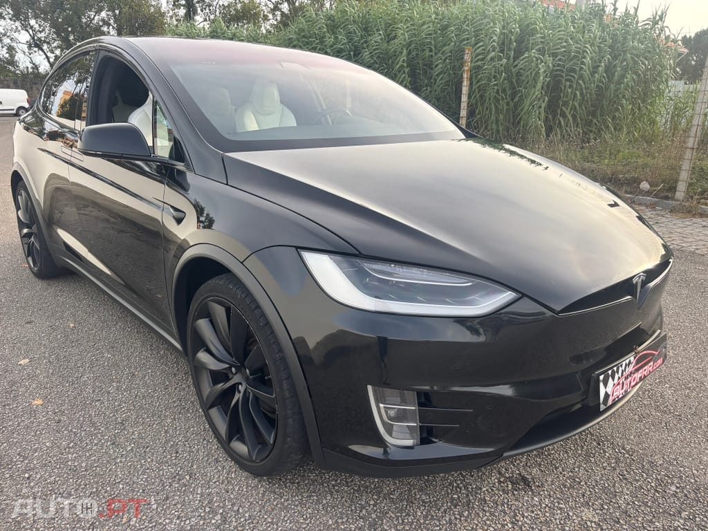 Tesla Model X 100 kWh Long Range Plus AWD