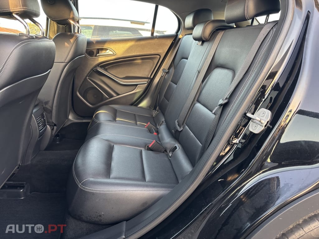Mercedes-Benz GLA 220 d