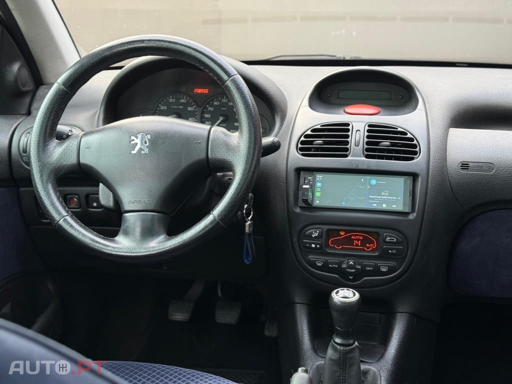 Peugeot 206 1.1