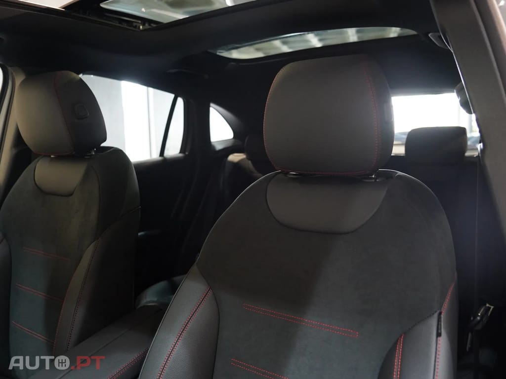 Mercedes-Benz GLA 250 e AMG Line