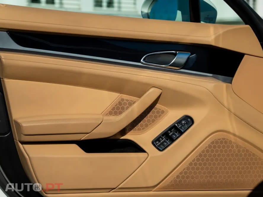 Porsche Panamera 4S PDK