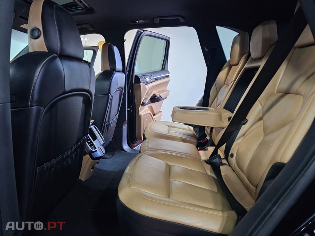 Porsche Cayenne S Tiptronic
