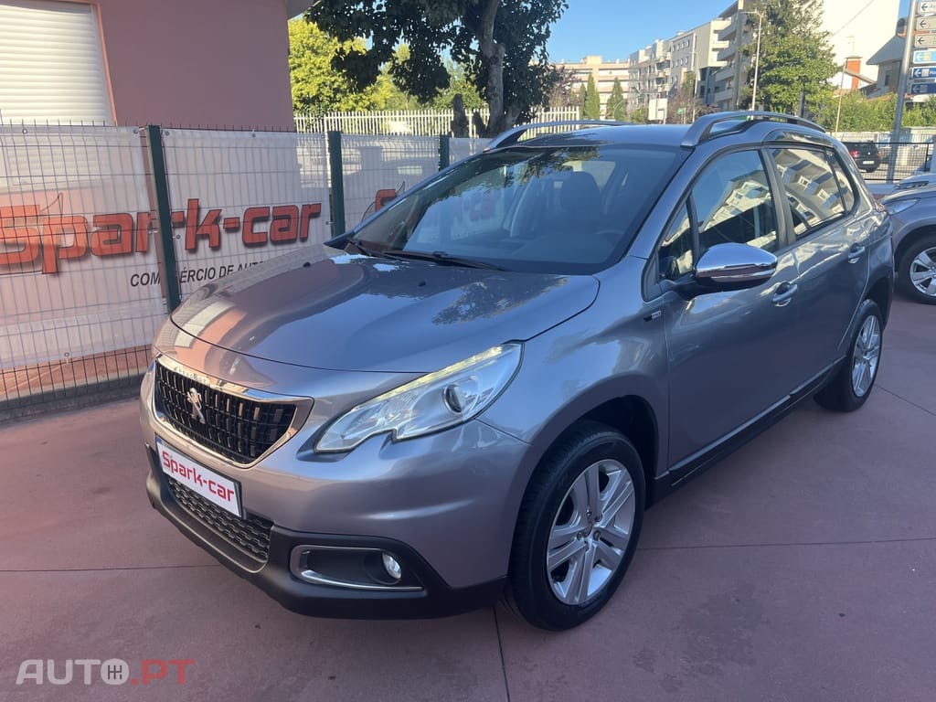 Peugeot 2008 1.2 PureTech Style