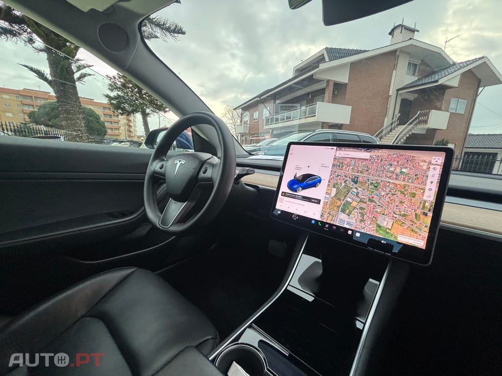 Tesla Model 3 Standard Range Plus RWD