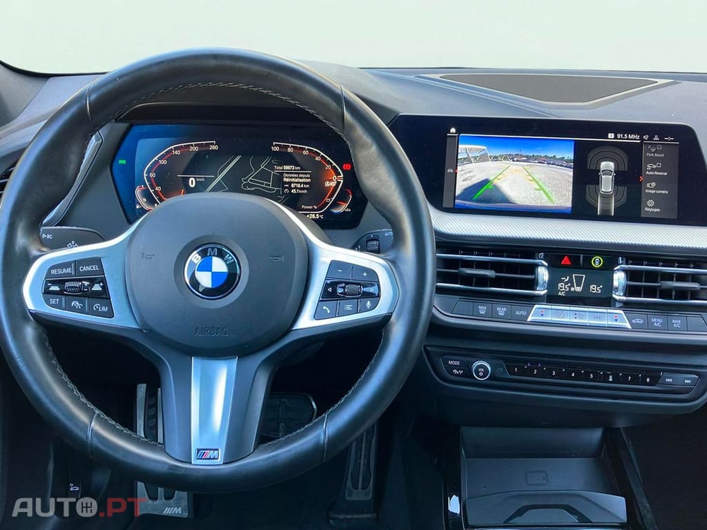 BMW 118 i Pack Desportivo M Auto