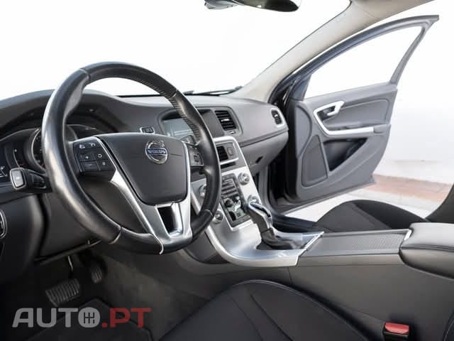 Volvo V60 2.0 D2 Kinetic automática