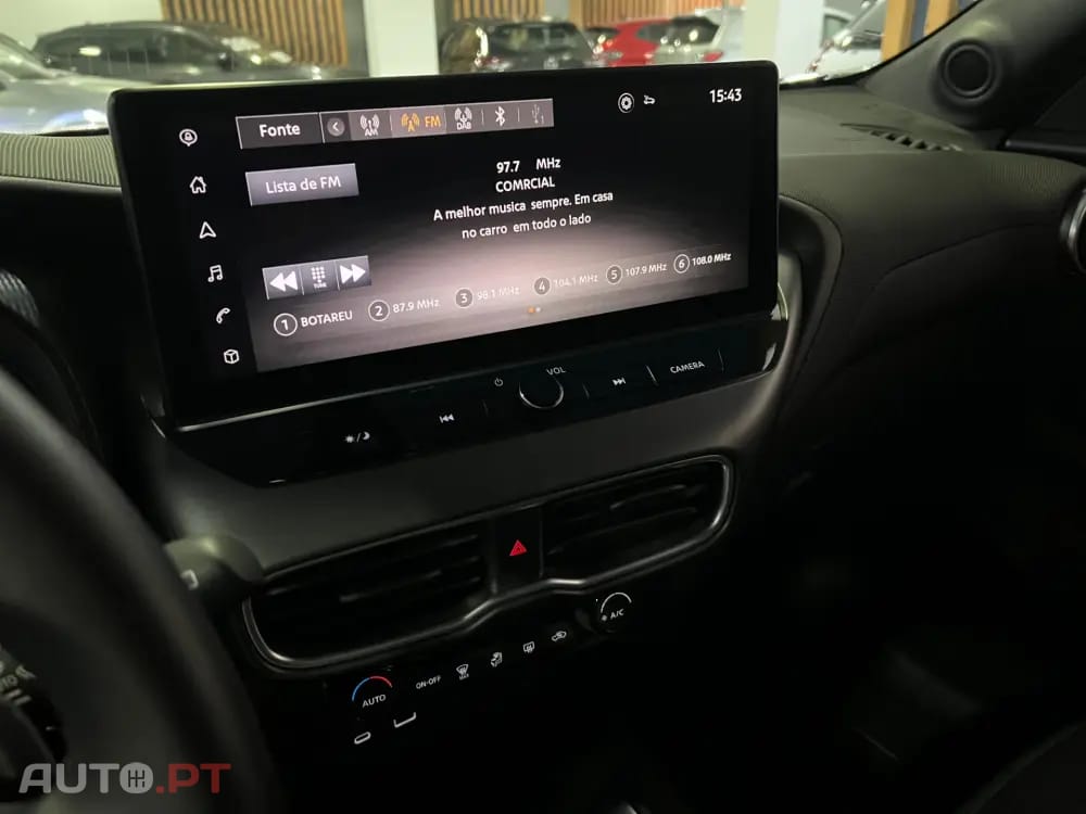 Nissan Juke 1.0 DIG-T N-Connecta NAV. DCT