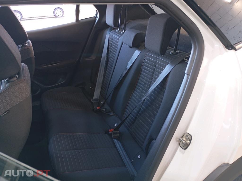 Peugeot 2008 1.5 BlueHDi Active Pack