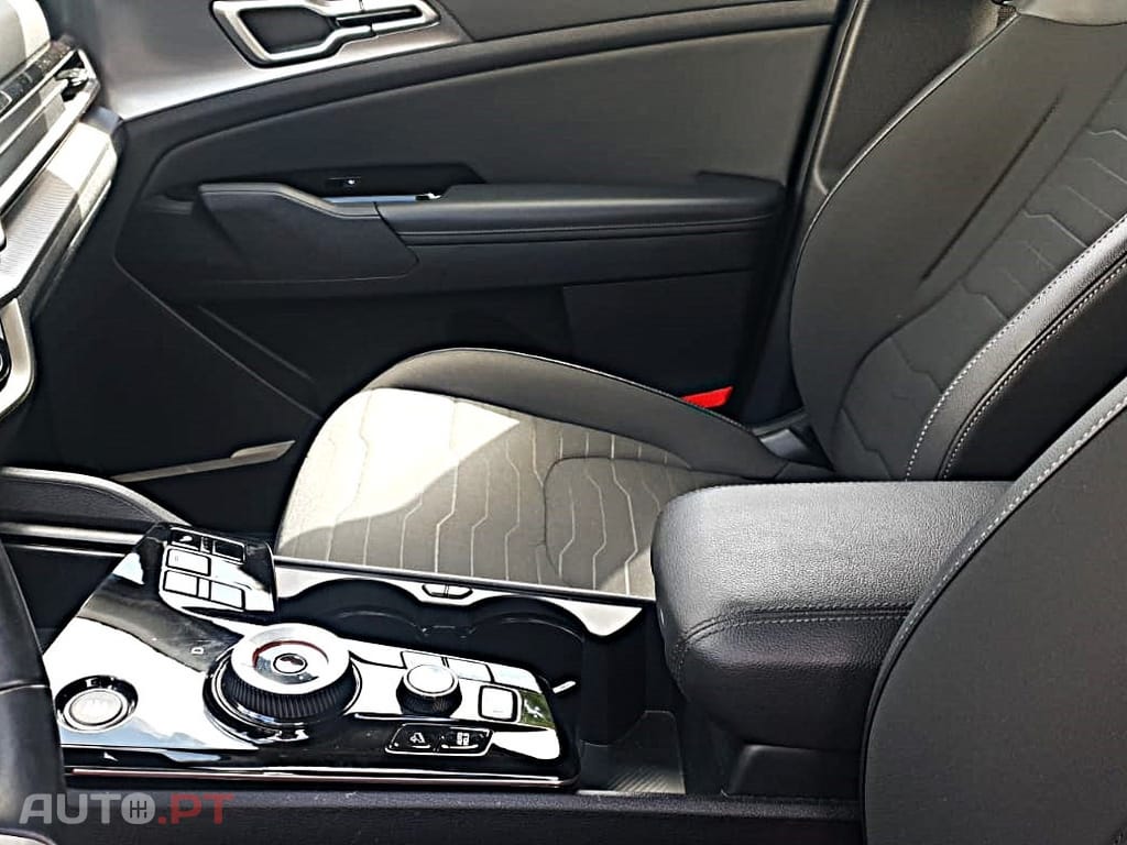 Kia Sportage 1.6 T-GDi PHEV Tech