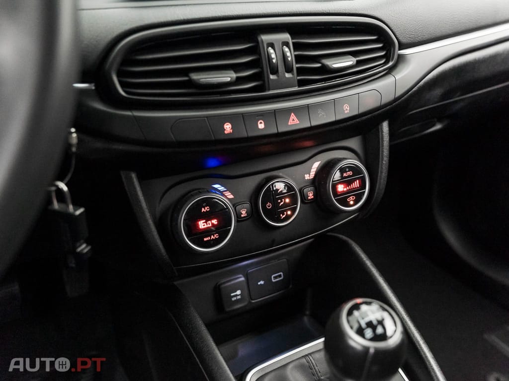 Fiat Tipo 1.3 M-Jet Lounge