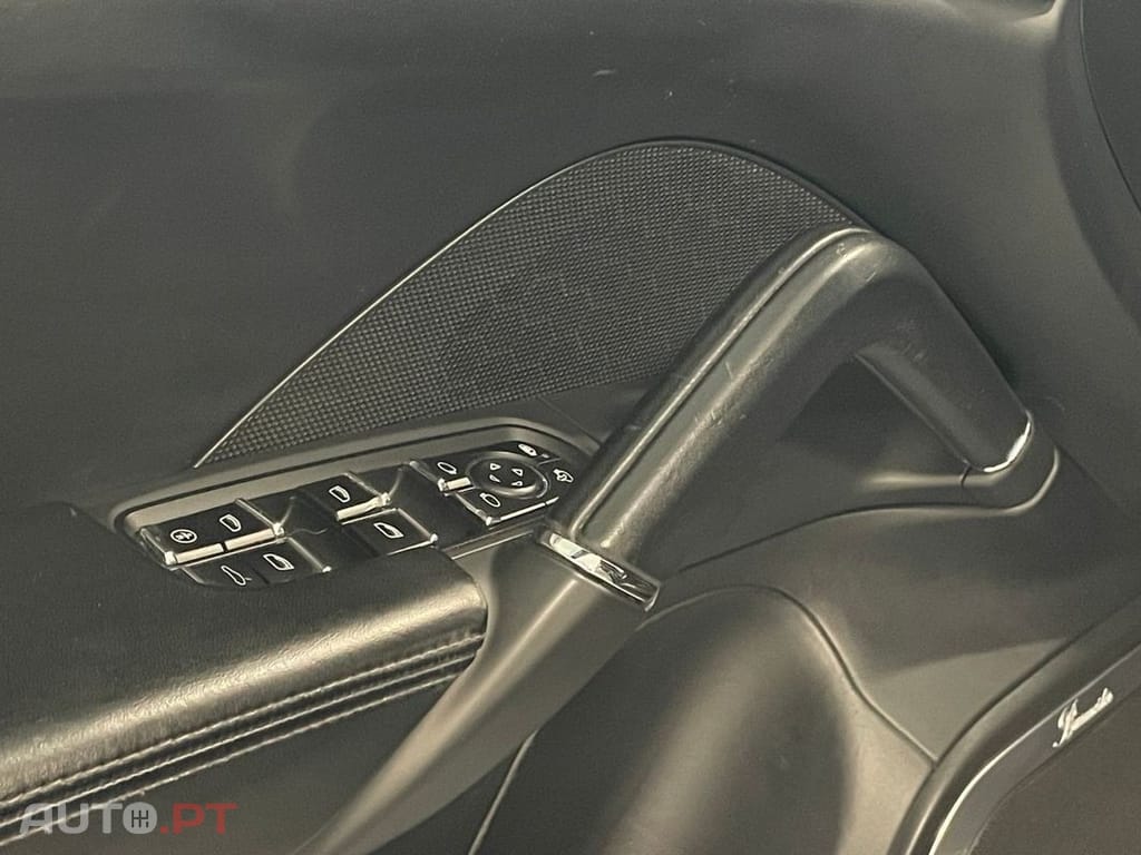 Porsche Cayenne S Hybrid
