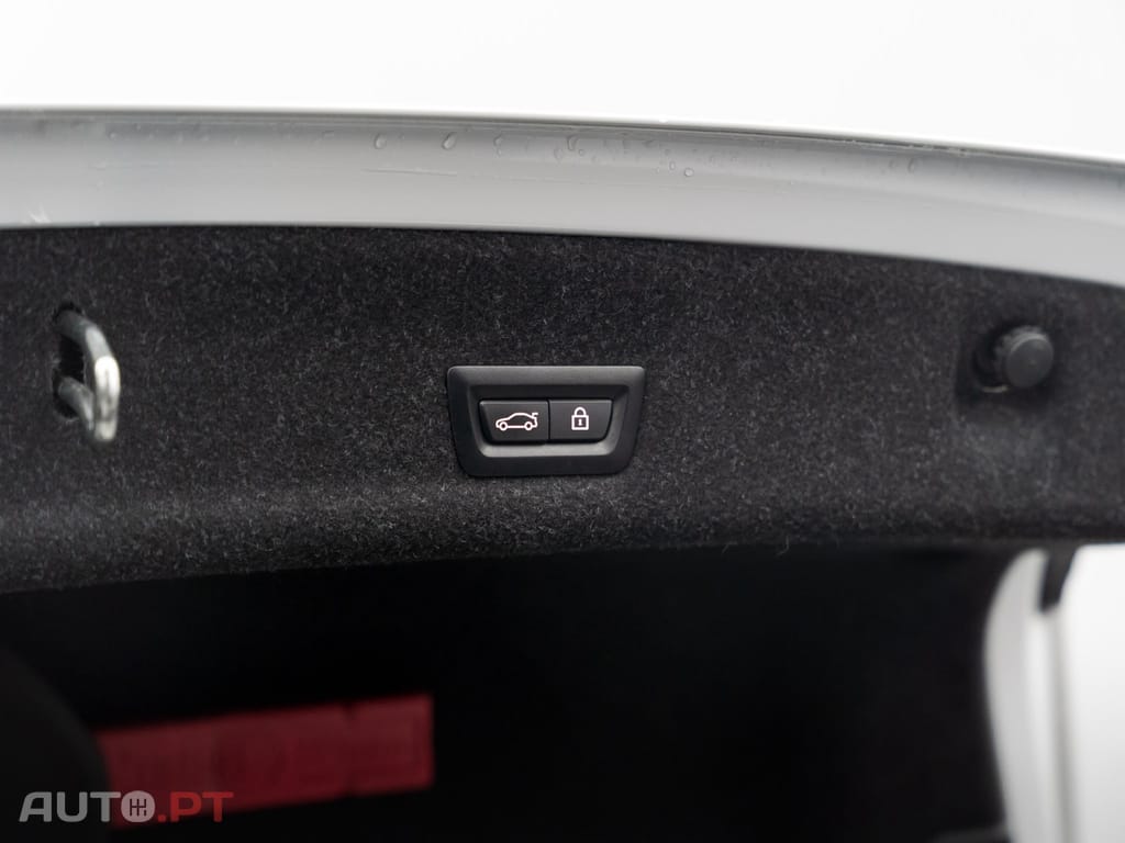 BMW 320 e Line Sport Auto