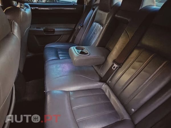 Chrysler 300 C 2.7 L V6