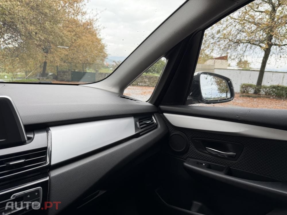 BMW 216 d Advantage Auto