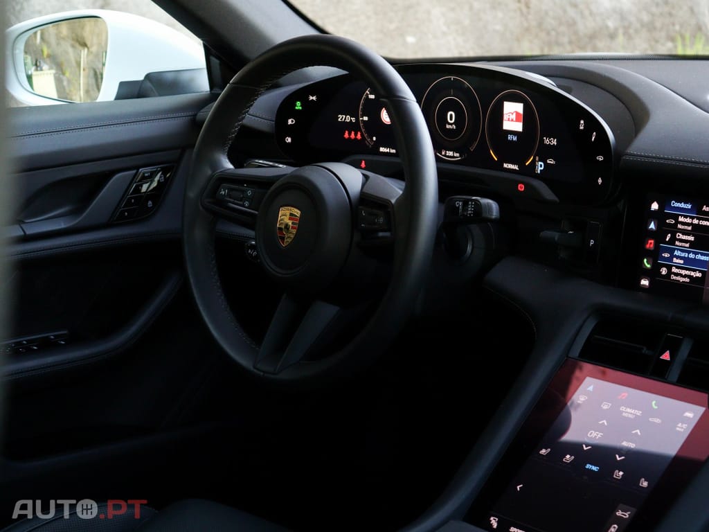 Porsche Taycan Standard
