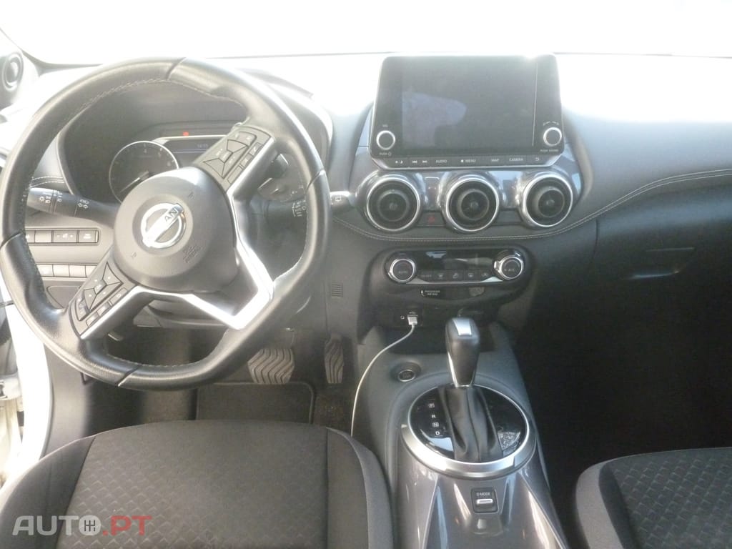 Nissan Juke 1.0 DIG-T N-Connecta Auto