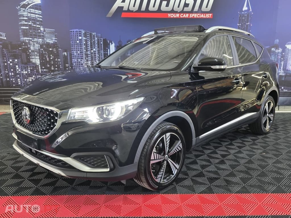 MG ZS EV 44.5 kWh Luxury