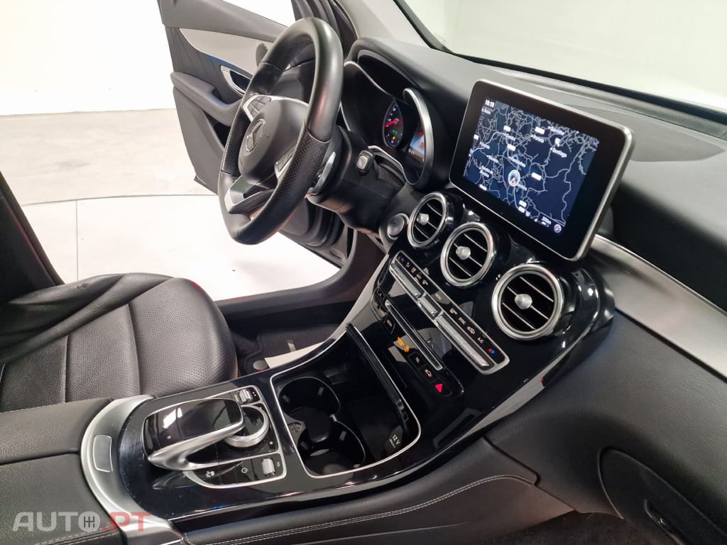 Mercedes-Benz GLC 250 COUPE AMG LINE 4-MATIC AUT.