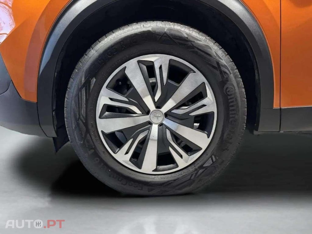 Peugeot E-2008 Active