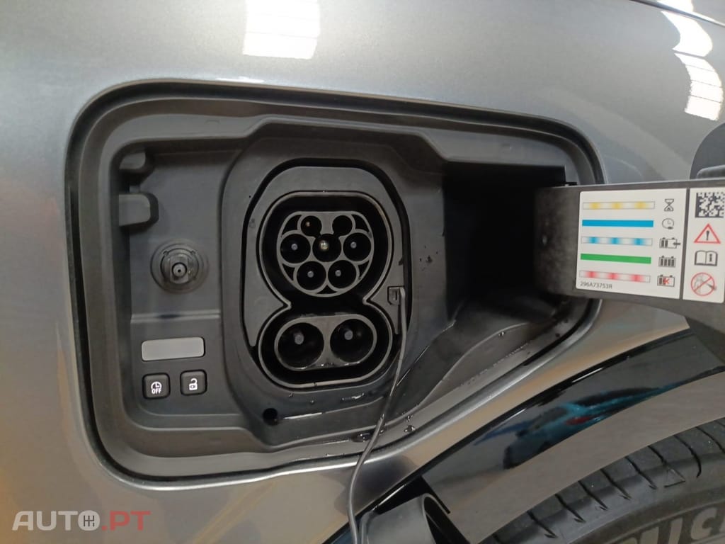 Renault Mégane E-Tech EV60 220hp optimum charge Equilibre