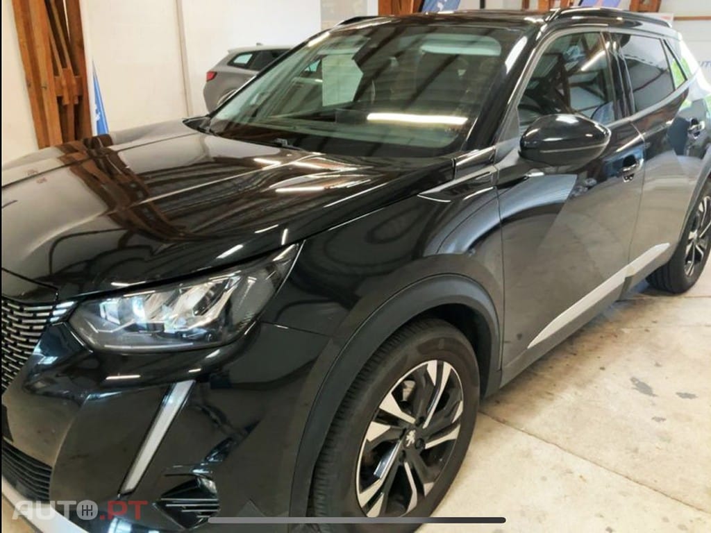 Peugeot 2008 1.5 BlueHDi Allure EAT8