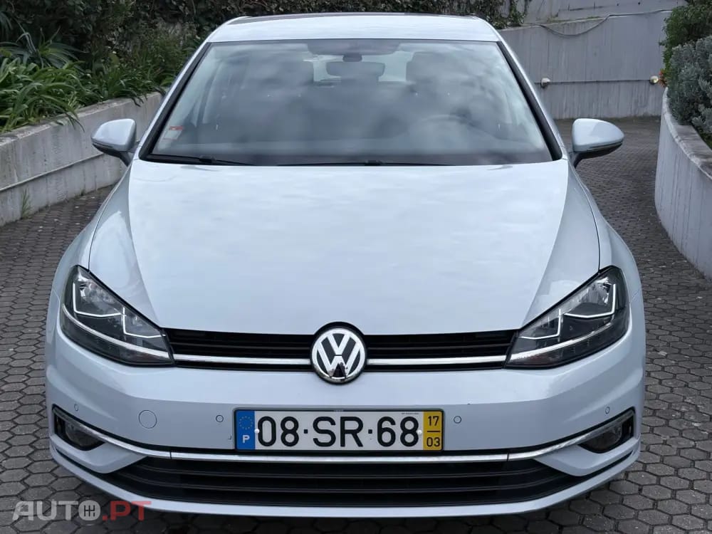 Volkswagen Golf 1.0 TSI Confortline