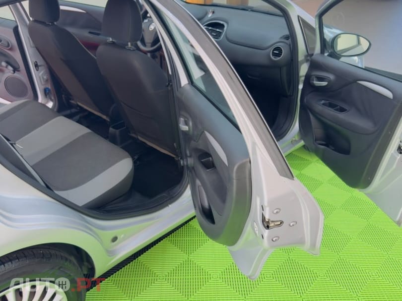 Fiat Punto 1.4 Easy GPL