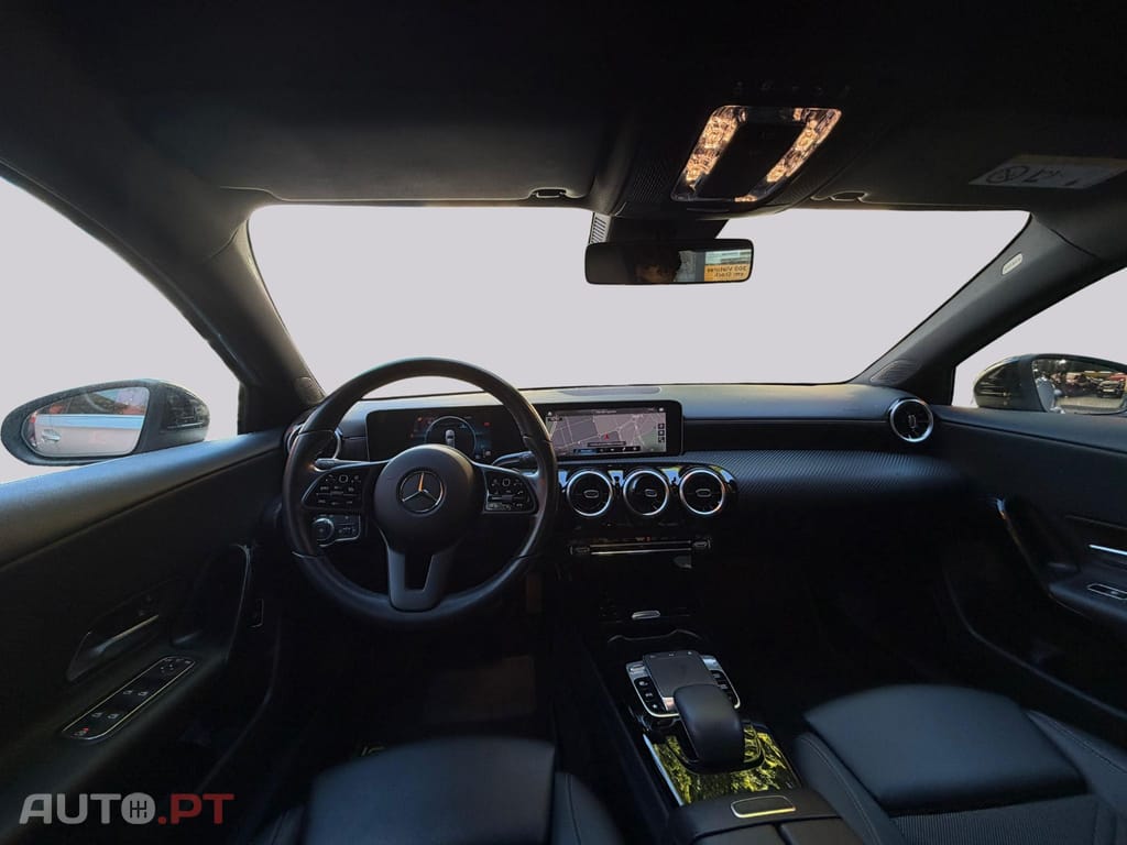 Mercedes-Benz A 180 D STYLE DCT 