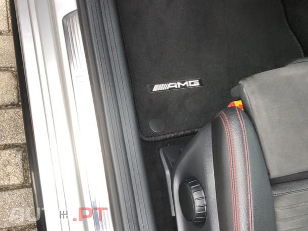 Mercedes-Benz CLA 200 AMG