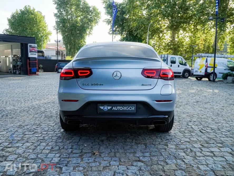 Mercedes-Benz GLC 300 de Coupe 4Matic 9G-TRONIC AMG Line