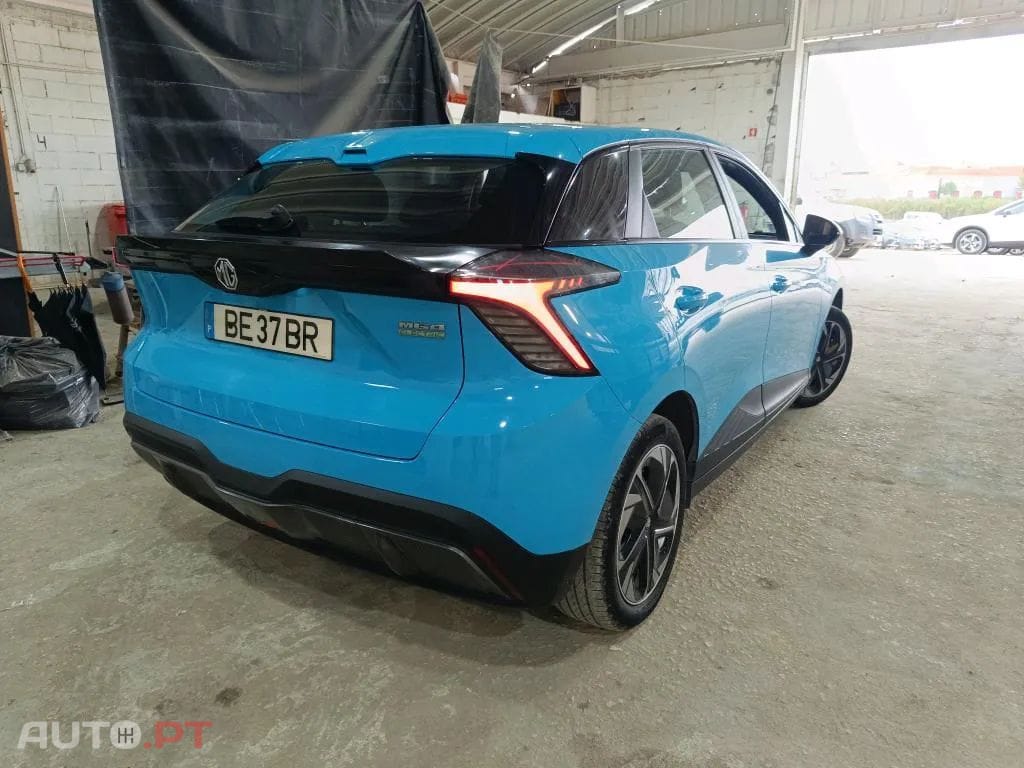 MG MG4 51 kWh Standard