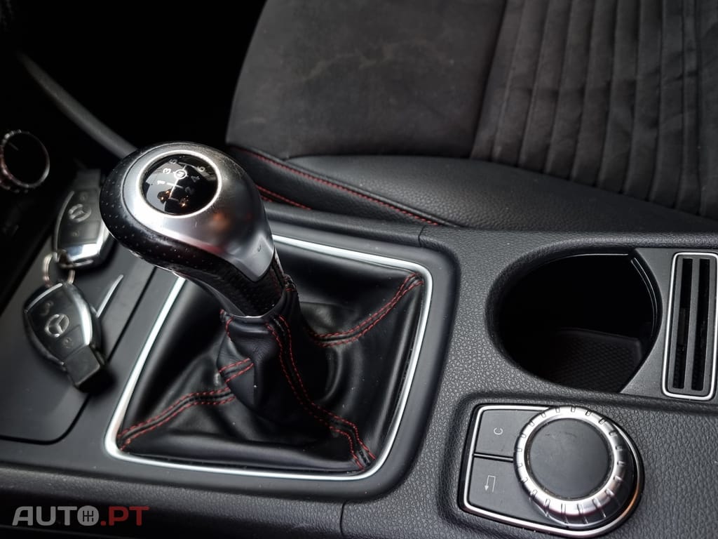 Mercedes-Benz A 180 d AMG Line