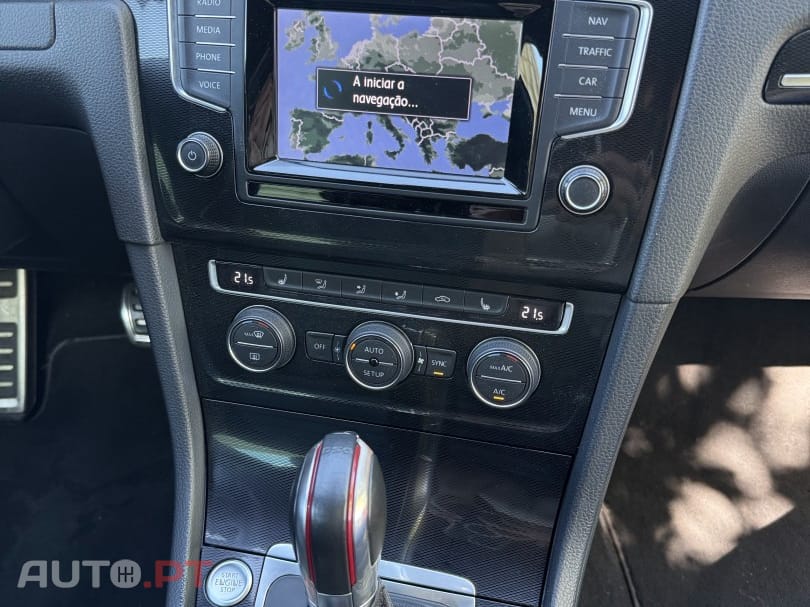 Volkswagen Golf 2.0 TSI GTI DSG