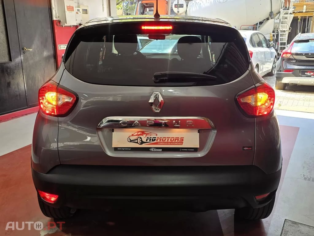Renault Captur 0.9 TCE Sport